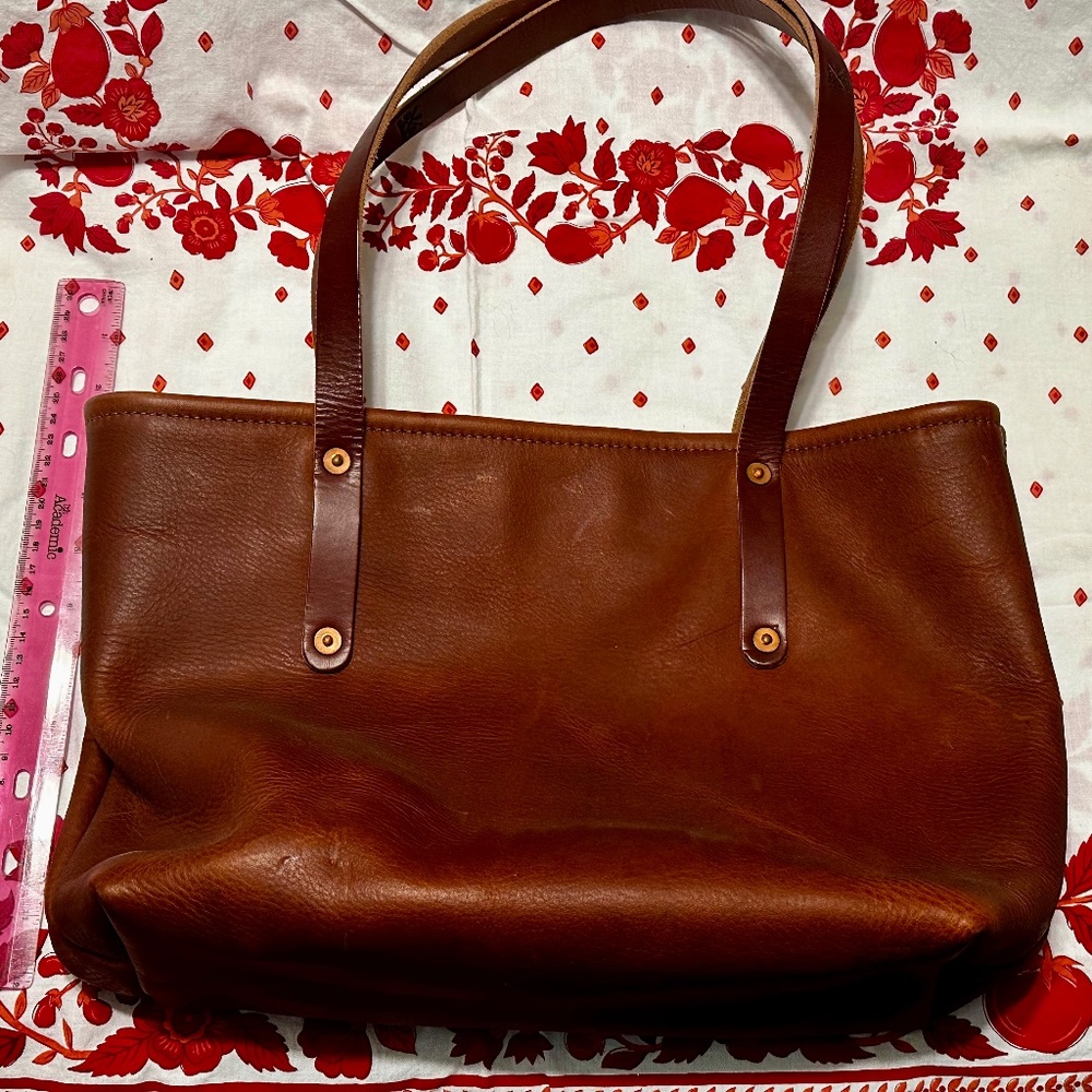Go Forth Goods Avery Leather Medium Deluxe with Zipper Tote Saddle
